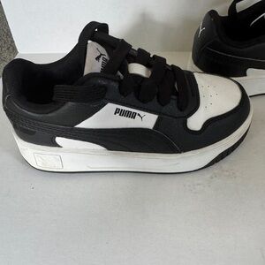 Puma Black and White Sneakers Stylish Comfort